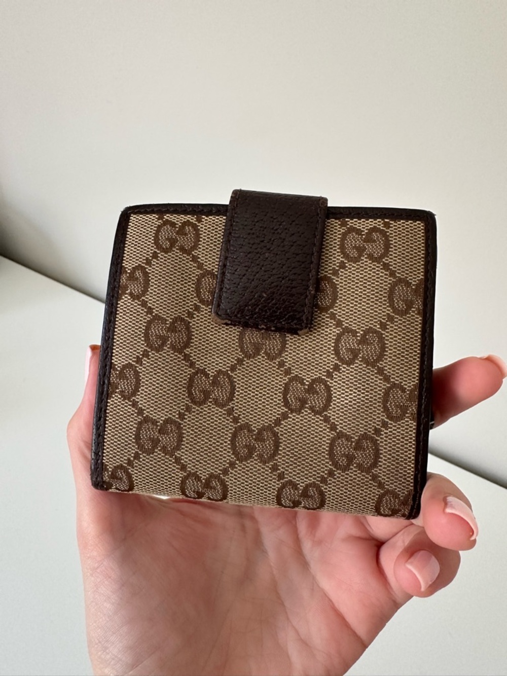 Gucci GG Supreme Canvas Snap Wallet in Brown and Tan - Picture 5 of 10